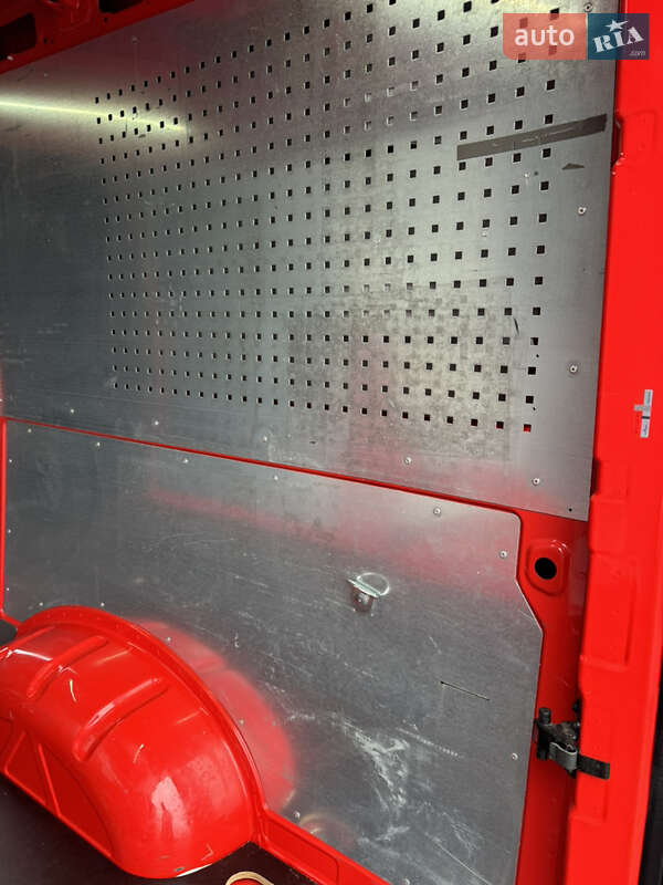 Грузовой фургон Volkswagen Crafter 2019 в Киеве