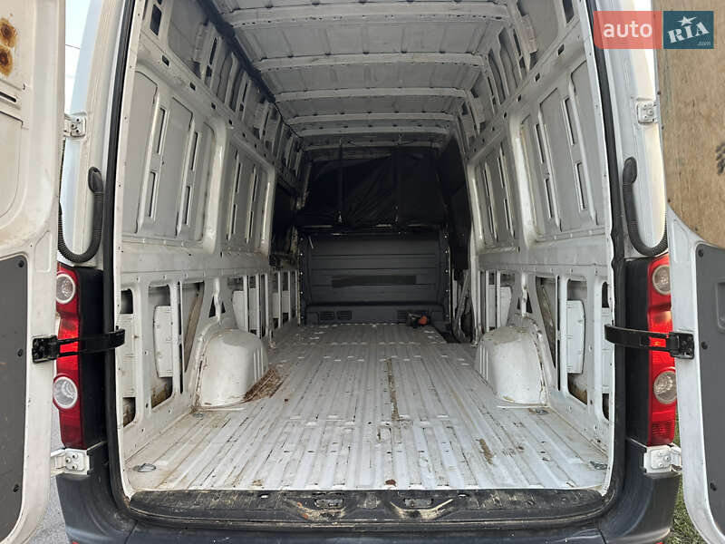 Грузовой фургон Volkswagen Crafter 2015 в Рава-Русской
