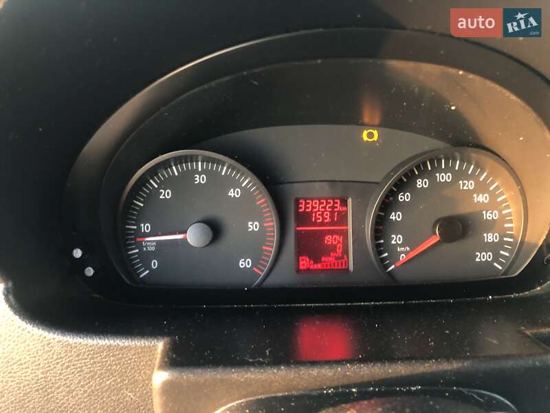 Грузовой фургон Volkswagen Crafter 2011 в 