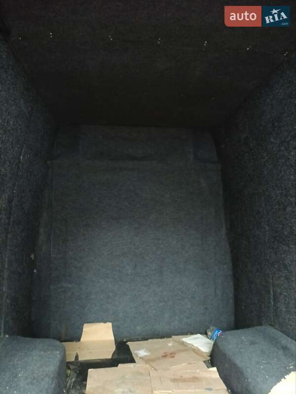 Грузопассажирский фургон Volkswagen Crafter 2009 в Кельменцах