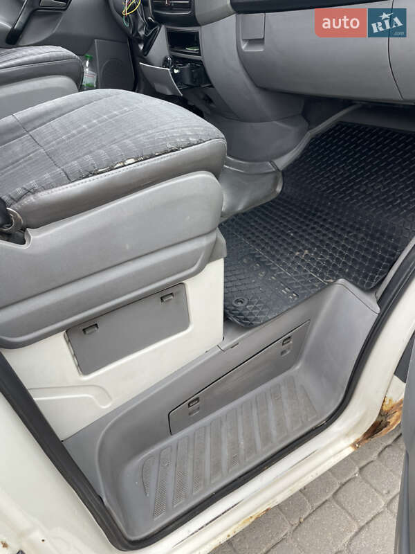 Микроавтобус Volkswagen Crafter 2006 в Львове