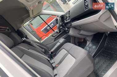 Грузовой фургон Volkswagen Crafter 2022 в 