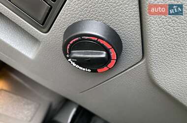 Грузовой фургон Volkswagen Crafter 2022 в 