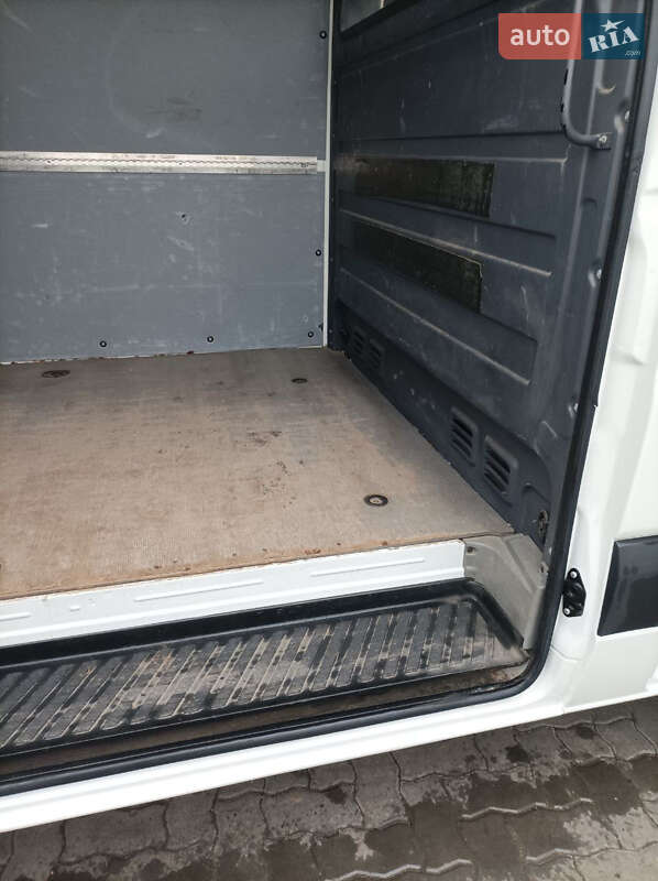 Грузовой фургон Volkswagen Crafter 2015 в Николаеве