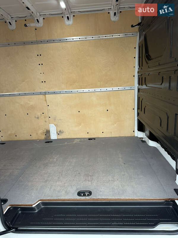 Грузовой фургон Volkswagen Crafter 2021 в Киеве