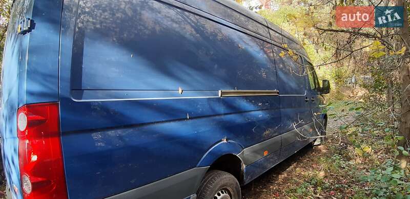 Вантажний фургон Volkswagen Crafter 2013 в Києві