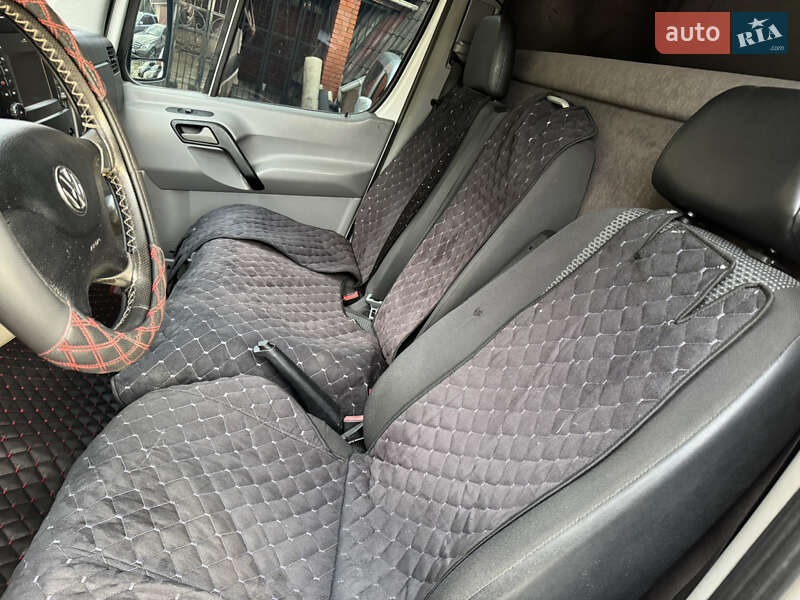 Грузовой фургон Volkswagen Crafter 2015 в Тячеве