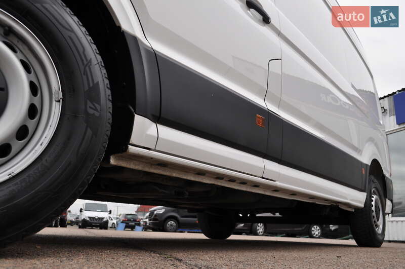 Вантажний фургон Volkswagen Crafter 2021 в Києві