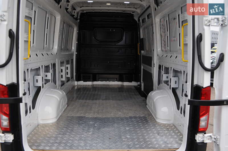 Вантажний фургон Volkswagen Crafter 2021 в Києві