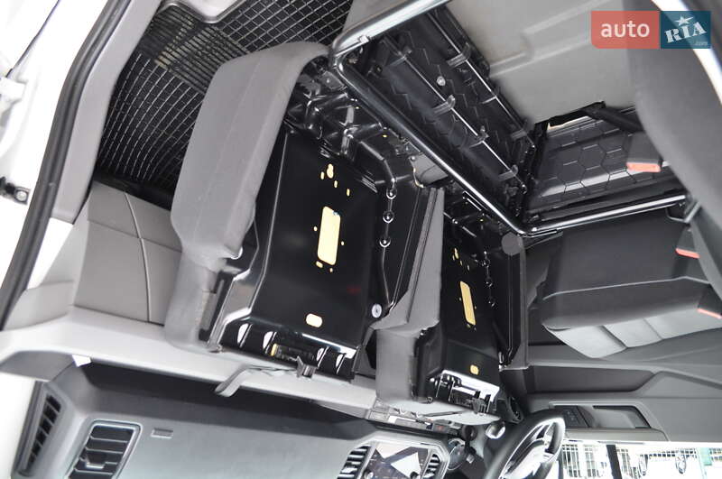 Вантажний фургон Volkswagen Crafter 2021 в Києві