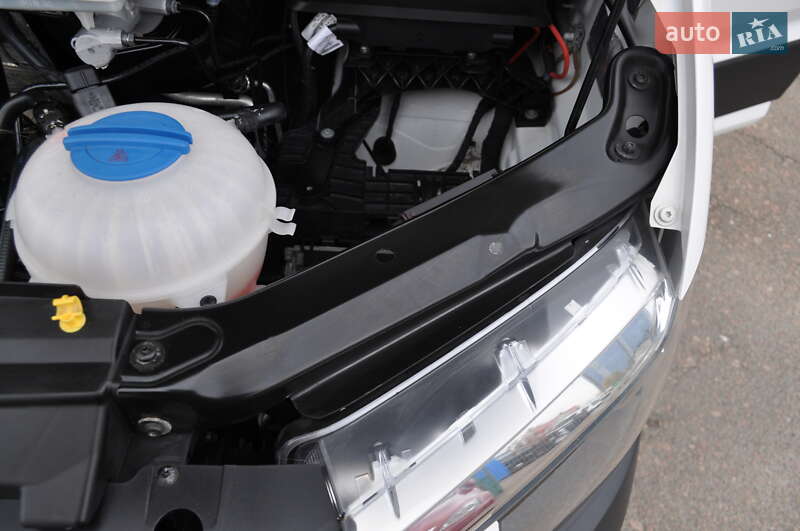 Вантажний фургон Volkswagen Crafter 2021 в Києві фото 62 Вантажний фургон Volkswagen Crafter 2021 в Києві