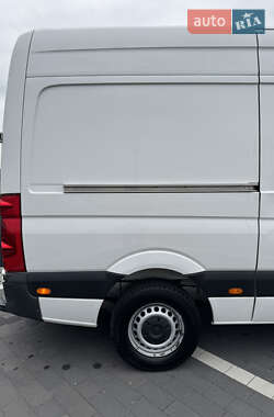 Вантажний фургон Volkswagen Crafter 2015 в 