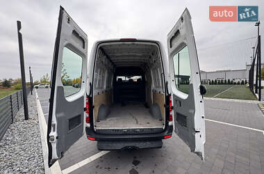 Вантажний фургон Volkswagen Crafter 2015 в 