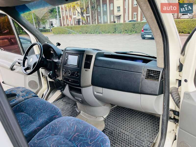 Микроавтобус Volkswagen Crafter 2009 в Каменском