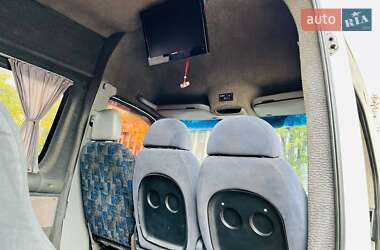 Мікроавтобус Volkswagen Crafter 2009 в  фото 29 Мікроавтобус Volkswagen Crafter 2009 в