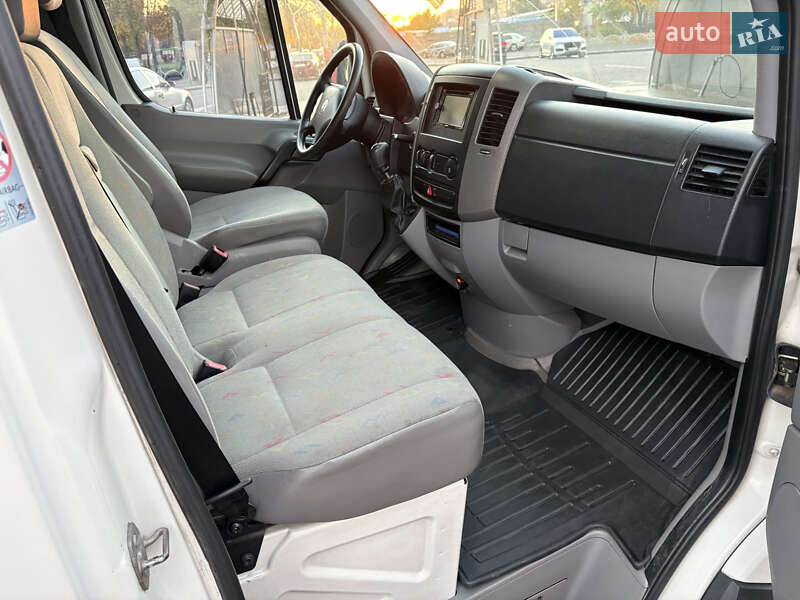 Микроавтобус грузовой (до 3,5т) Volkswagen Crafter 2007 в Днепре фото 16 Микроавтобус грузовой (до 3,5т) Volkswagen Crafter 2007 в Днепре