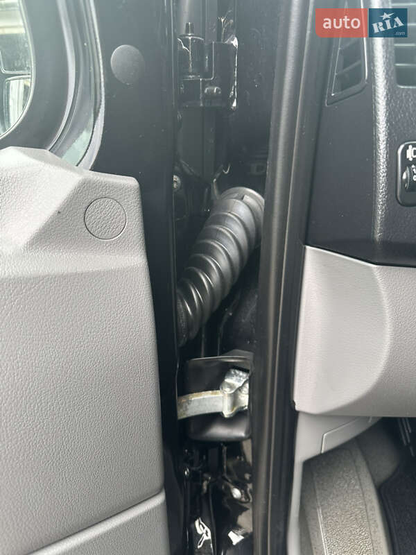 Вантажний фургон Volkswagen Crafter 2016 в Дубні