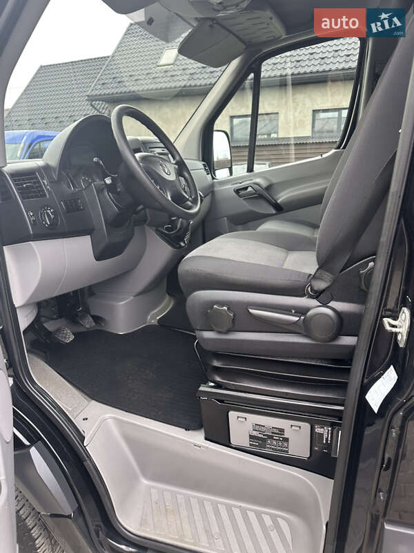 Вантажний фургон Volkswagen Crafter 2016 в Дубні