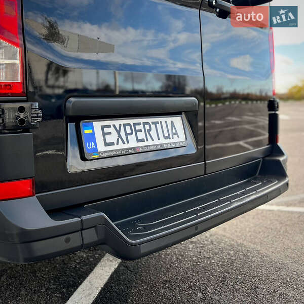 Вантажний фургон Volkswagen Crafter 2020 в Києві