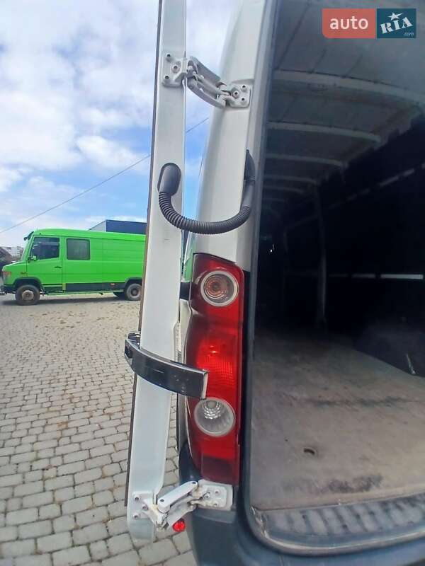 Грузовой фургон Volkswagen Crafter 2011 в Ивано-Франковске