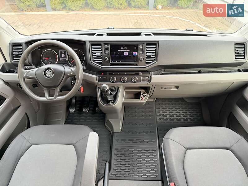 Вантажний фургон Volkswagen Crafter 2018 в Чернівцях