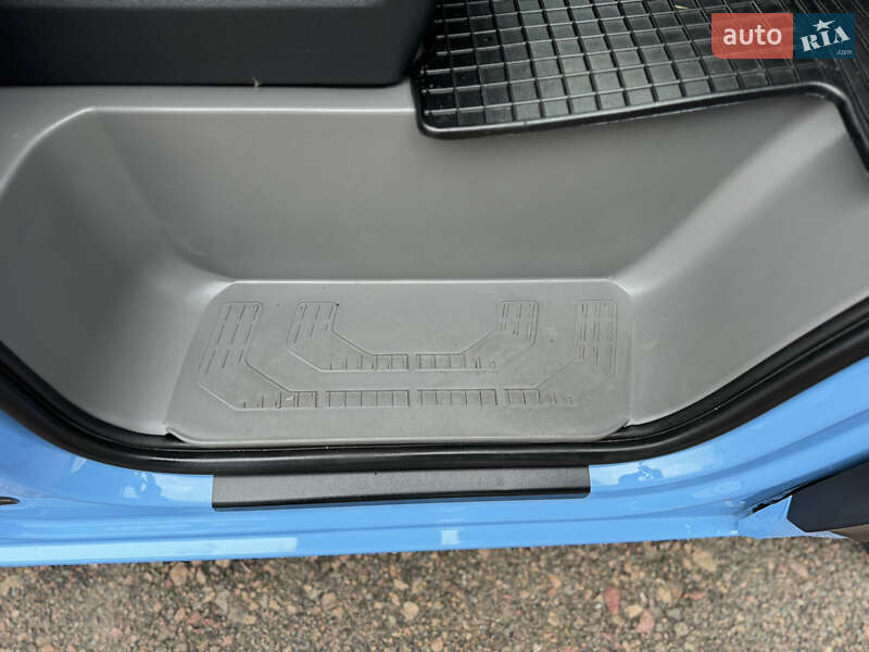 Грузовой фургон Volkswagen Crafter 2021 в Киеве