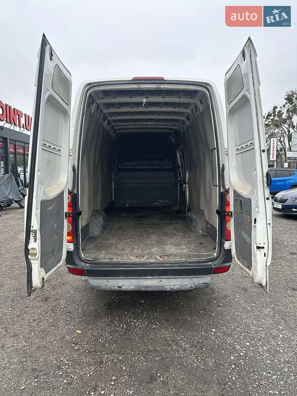 Вантажний фургон Volkswagen Crafter 2013 в Білогородці