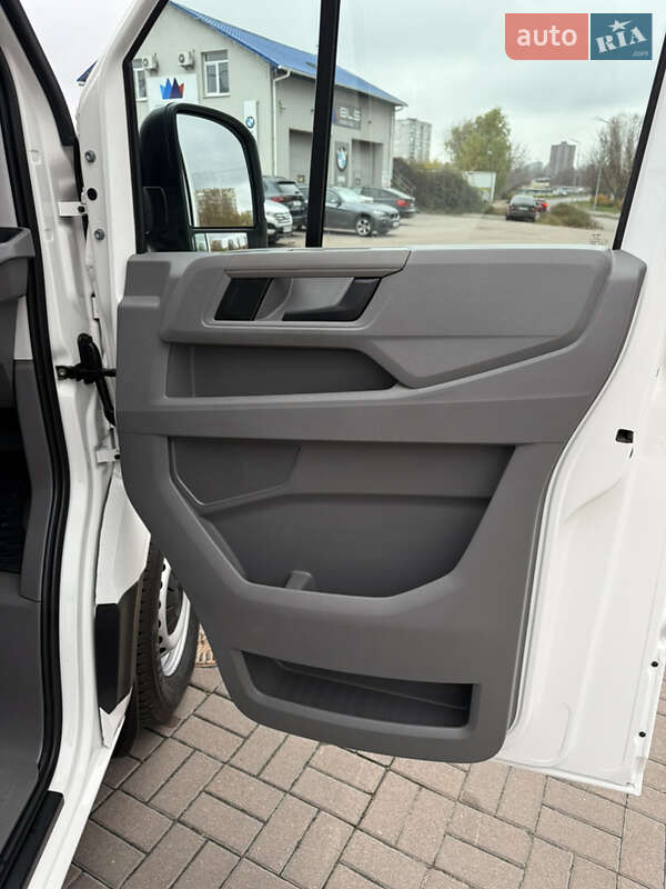 Грузовой фургон Volkswagen Crafter 2021 в Киеве