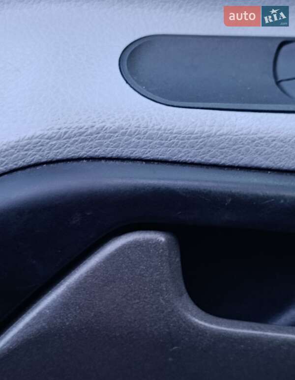 Эвакуатор Volkswagen Crafter 2015 в Кременце фото 11 Эвакуатор Volkswagen Crafter 2015 в Кременце