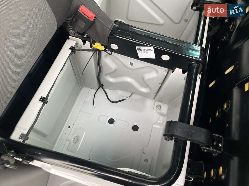 Вантажний фургон Volkswagen Crafter 2017 в Одесі фото 70 Вантажний фургон Volkswagen Crafter 2017 в Одесі