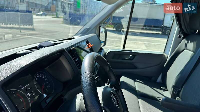 Автовоз Volkswagen Crafter 2018 в Ужгороді