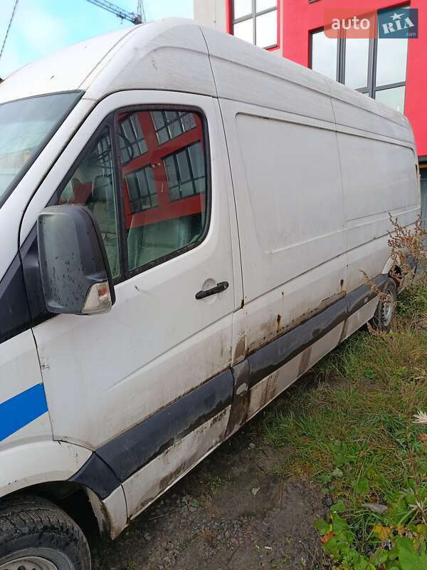 Грузовой фургон Volkswagen Crafter 2011 в Львове