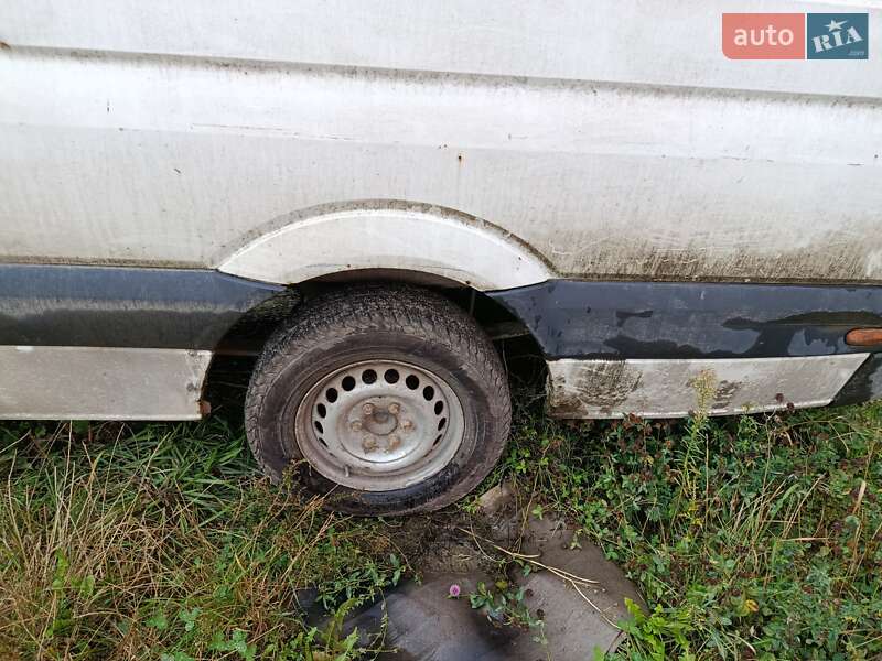 Грузовой фургон Volkswagen Crafter 2011 в Львове