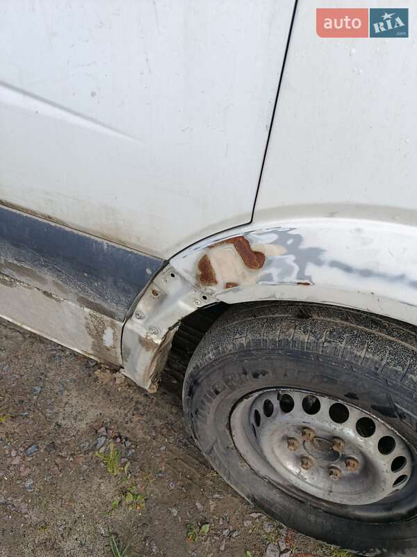 Грузовой фургон Volkswagen Crafter 2011 в Львове