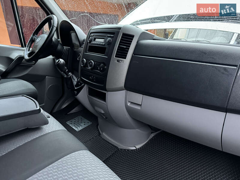 Вантажний фургон Volkswagen Crafter 2011 в Тячеві фото 70 Вантажний фургон Volkswagen Crafter 2011 в Тячеві