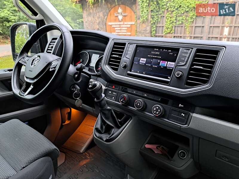 Лімузин Volkswagen Crafter 2019 в Львові