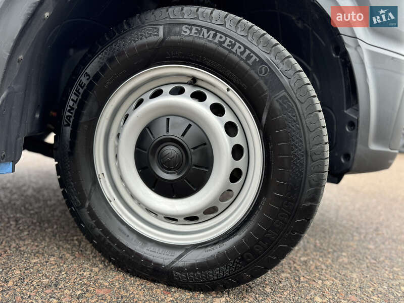 Борт Volkswagen Crafter 2021 в Києві фото 23 Борт Volkswagen Crafter 2021 в Києві
