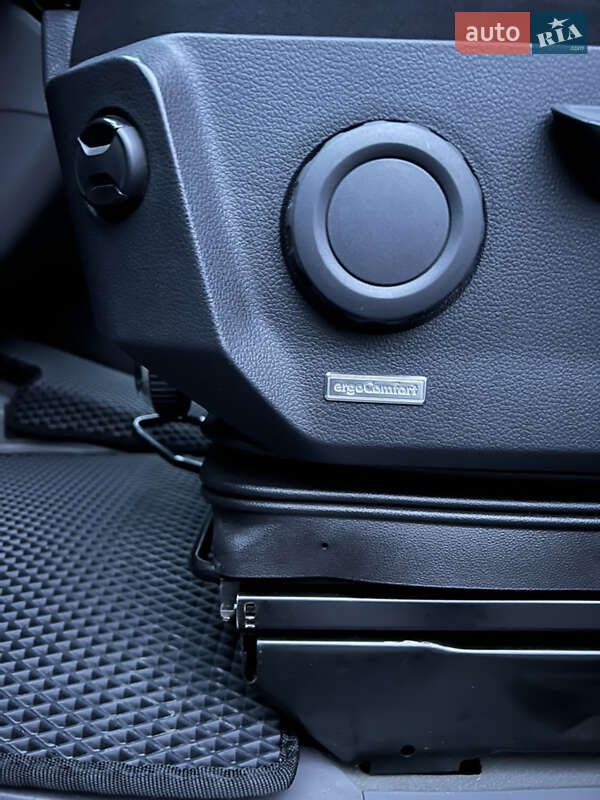 Вантажний фургон Volkswagen Crafter 2022 в Луцьку