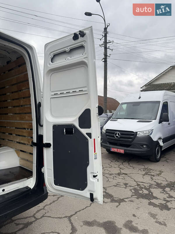 Грузопассажирский фургон Volkswagen Crafter 2019 в Ровно
