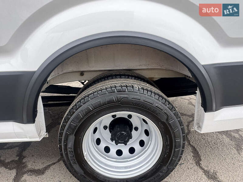 Грузопассажирский фургон Volkswagen Crafter 2019 в Ровно