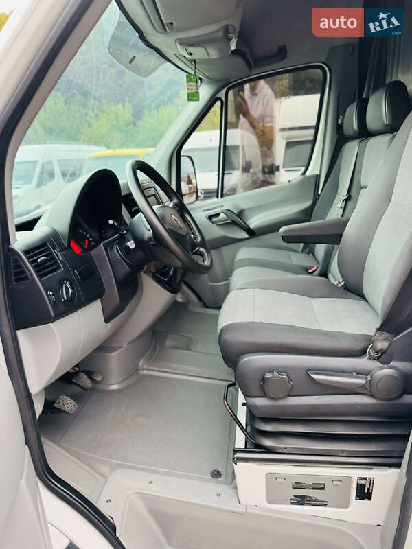 Вантажний фургон Volkswagen Crafter 2015 в Іршаві фото 18 Вантажний фургон Volkswagen Crafter 2015 в Іршаві