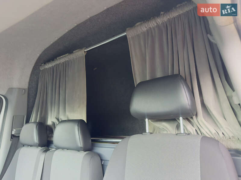 Вантажний фургон Volkswagen Crafter 2015 в Іршаві фото 23 Вантажний фургон Volkswagen Crafter 2015 в Іршаві