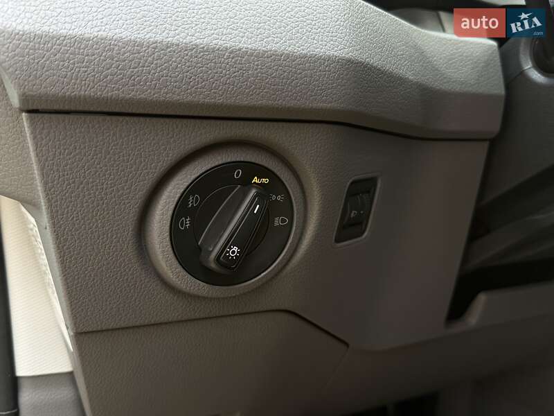 Грузовой фургон Volkswagen Crafter 2020 в Радивилове