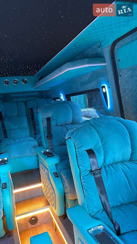 Мінівен Volkswagen Crafter 2020 в Києві