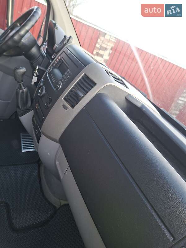 Вантажний фургон Volkswagen Crafter 2008 в Врадіївці