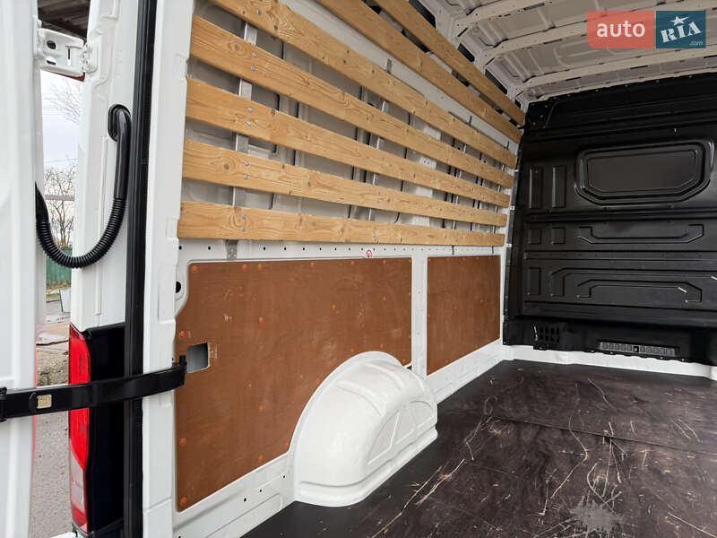 Вантажопасажирський фургон Volkswagen Crafter 2020 в Рівному