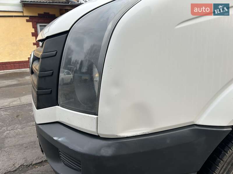 Вантажний фургон Volkswagen Crafter 2014 в Рівному