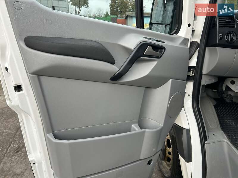 Вантажний фургон Volkswagen Crafter 2014 в Рівному