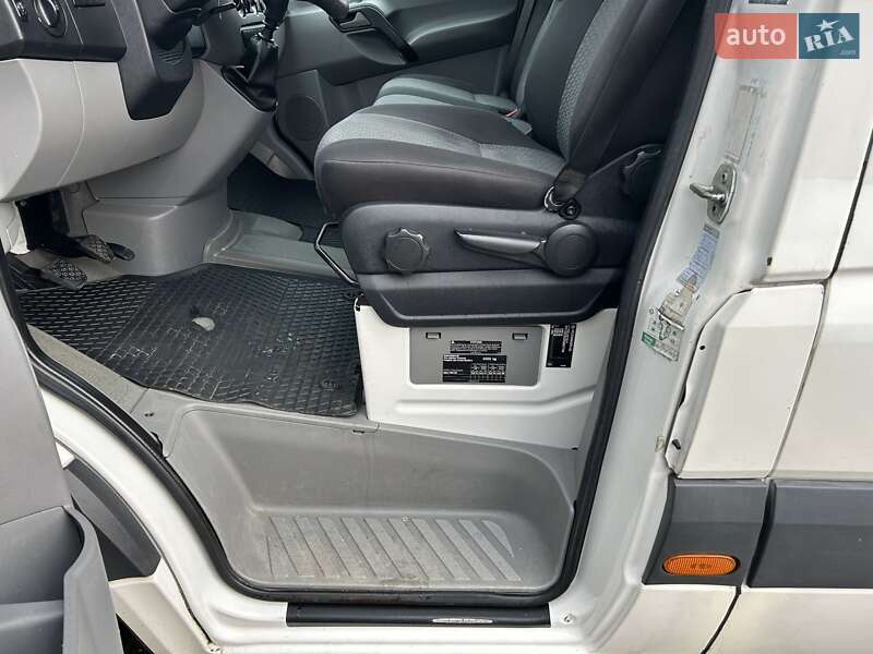 Вантажний фургон Volkswagen Crafter 2014 в Рівному