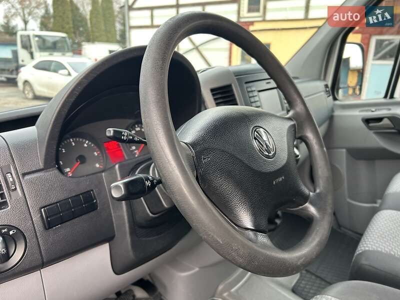 Вантажний фургон Volkswagen Crafter 2014 в Рівному